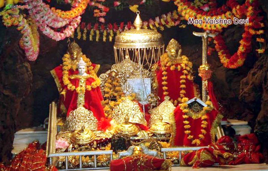 Maa-Vaishno-Devi-best place to visit in kashmir