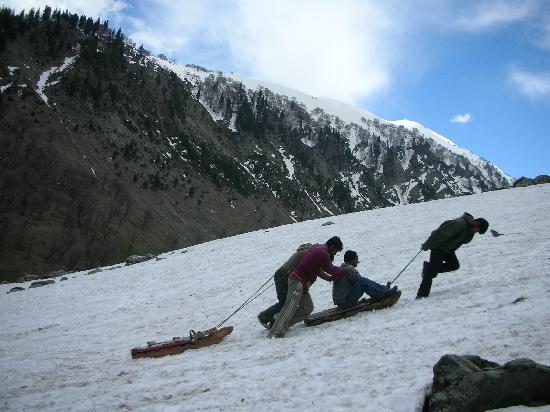 sonmarg best place to visit in kashmir